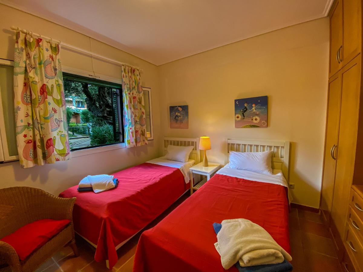 La Riviera Barbati Seaside Apartments & Villas Экстерьер фото
